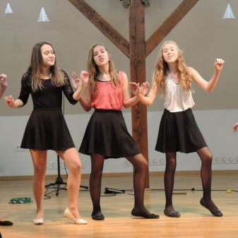 Vánoční pěvecké vystoupení žáků třídy Jany Borkové, 7. 12. 2016