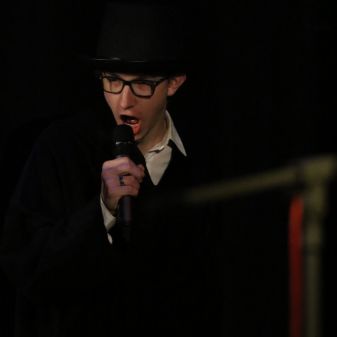 Svět pohádek - vystoupení TO a žáků pěvecké třídy L. Honzlové, 12. 12. 2016