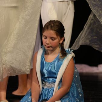 Svět pohádek - vystoupení TO a žáků pěvecké třídy L. Honzlové, 12. 12. 2016