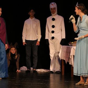 Svět pohádek - vystoupení TO a žáků pěvecké třídy L. Honzlové, 12. 12. 2016