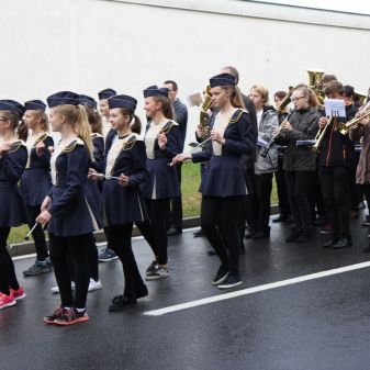 Dechový orchestr mladých a mažoretky ZUŠ - pochod městem k 80.výročí Gymnázia Humpolec, 16. 9. 2017