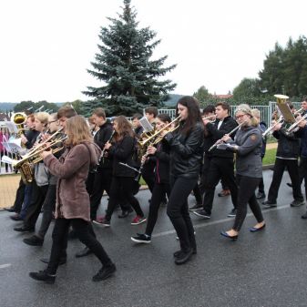 Dechový orchestr mladých a mažoretky ZUŠ - pochod městem k 80.výročí Gymnázia Humpolec, 16. 9. 2017