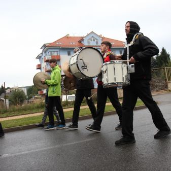 Dechový orchestr mladých a mažoretky ZUŠ - pochod městem k 80.výročí Gymnázia Humpolec, 16. 9. 2017