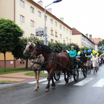 Dechový orchestr mladých a mažoretky ZUŠ - pochod městem k 80.výročí Gymnázia Humpolec, 16. 9. 2017