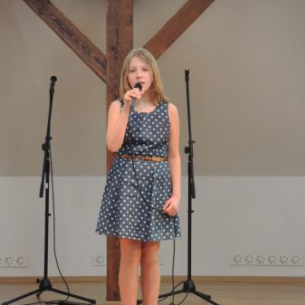 Třídní pěvecká vystoupení žáků Jany Borkové, duben 2016