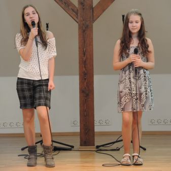 Třídní pěvecká vystoupení žáků Jany Borkové, duben 2016