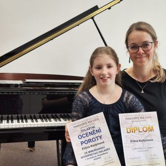 Eliška Kodýmová na soutěžní přehlídce "Pianoforte per tutti"