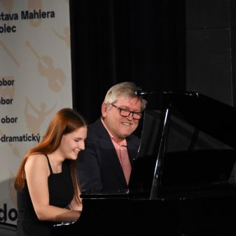 C:\fakepath\DSC 4233