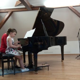 Klavírní večírek č. 4, 10. 4. 2017