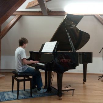 Klavírní večírek č. 4, 10. 4. 2017