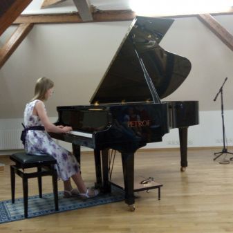 Klavírní večírek č. 4, 10. 4. 2017