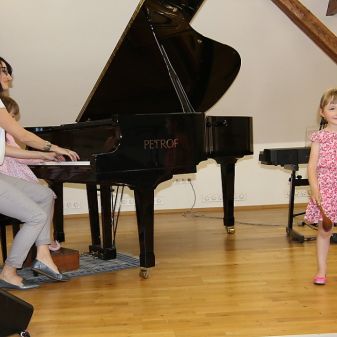 Klavírní večírek č. 5, 23. 5. 2017