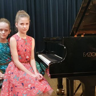 Klavírní soutěž ve čtyřruční hře PER QUATTRO MANI