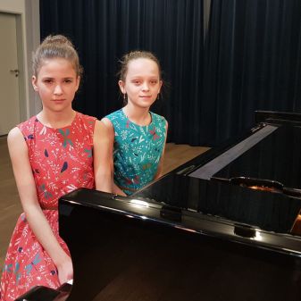 Klavírní soutěž ve čtyřruční hře PER QUATTRO MANI