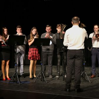 Benefiční akce Vánoce Za komínem