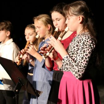 Benefiční akce Vánoce Za komínem