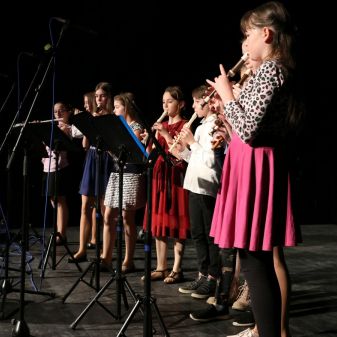 Benefiční akce Vánoce Za komínem