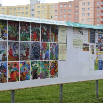 Galerie pod širákem