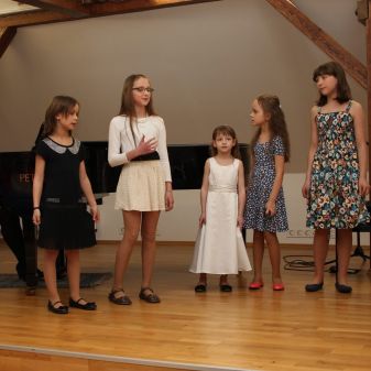 Koncert žáků ze třídy Petry Kopecké, 11. 4. 2016