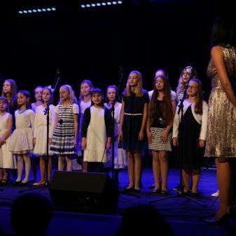 Šťastné & Veselé 2019! (žáci J. Borkové, L. Honzlové, M. Dvořáka)