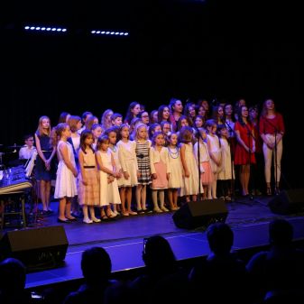 Šťastné & Veselé 2019! (žáci J. Borkové, L. Honzlové, M. Dvořáka)