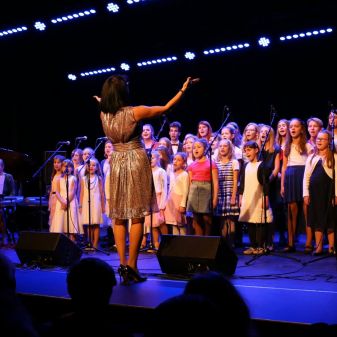 Šťastné & Veselé 2019! (žáci J. Borkové, L. Honzlové, M. Dvořáka)