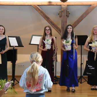 Absolventský koncert žáků ze tříd Dity Urbánkové Čeledové a Petra Chadima