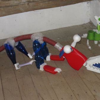 Výstava Recyklohraní, 7. 8. - 31. 10. 2017, zámek Žirovnice